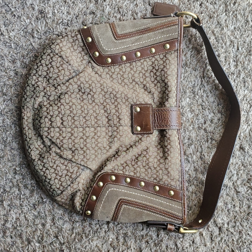 Coach Signature Shoulder Bag